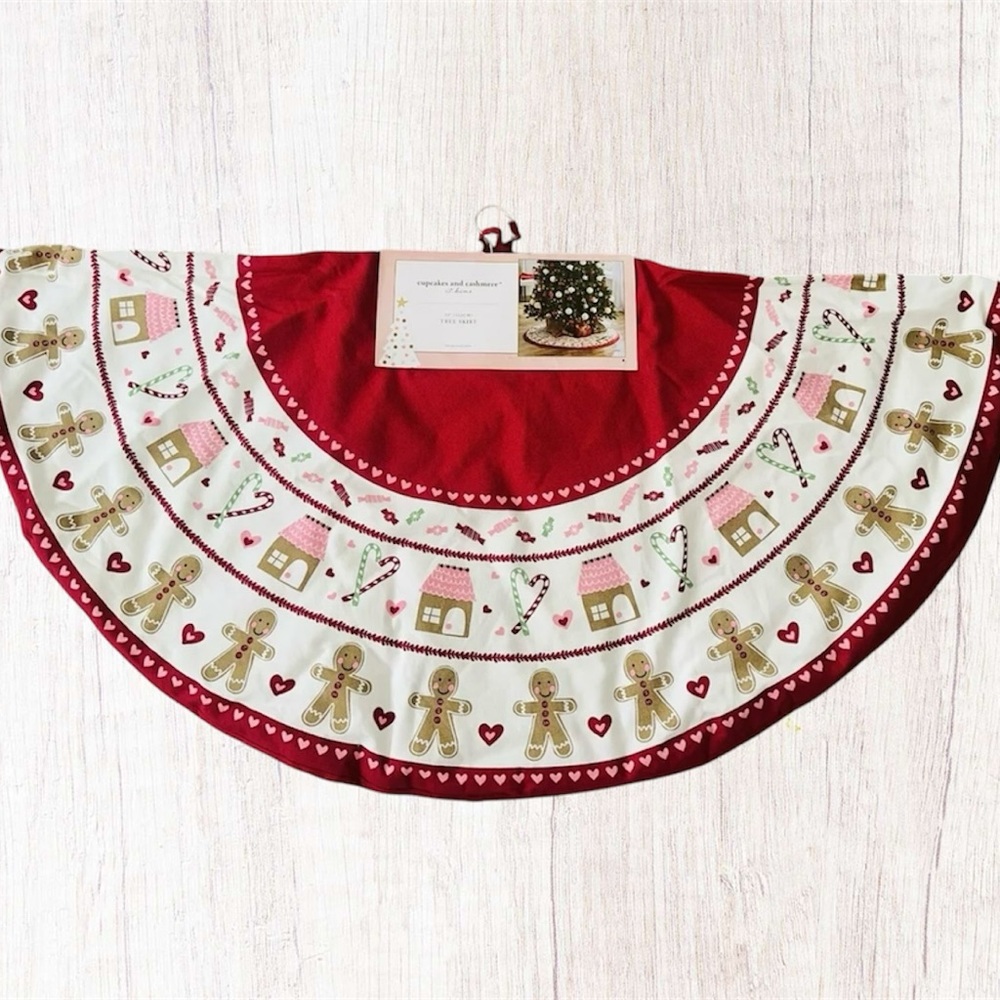 NWT- Cupcake’s and Cashmere Pink, Red & White 52” Gingerbread Man Tree skirt